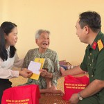 Nghĩa tình chăm lo hướng về người có công