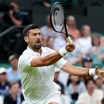 Sinner, Djokovic, Sabalenka và Gauff cùng tiến bước tại Wimbledon