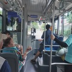 Người dân Đặc khu Côn Đảo phấn khởi vì được miễn phí xe buýt điện