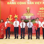 Hội nghị công bố các quyết định của Bộ Chính trị, Ban Bí thư về công tác cán bộ