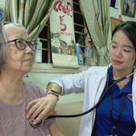 TP. Hồ Chí Minh: Người cao tuổi được khám sức khỏe định kỳ miễn phí tại nhà