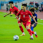 HLV Kim Sang Sik có một "máy quét" đặc biệt