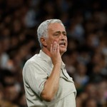 Mourinho cho rằng Vinicius Junior bị nhắm đến không công bằng