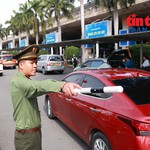 Cảng hàng không quốc tế Tân Sơn Nhất vào cao điểm phục vụ khách dịp 2/9