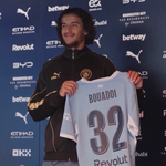 Man City chiêu mộ tiền vệ Ayyoub Bouaddi với giá 85,6 triệu bảng Anh