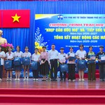 Trao hơn 160 suất học bổng tiếp sức đến trẻ mồ côi, khuyết tật