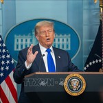Tổng thống Trump hứa thưởng cho người dân nếu đảng Cộng hòa thắng bầu cử giữa kỳ
