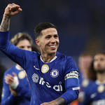 Man City đạt thỏa thuận chiêu mộ Enzo Fernandez từ Chelsea với giá kỷ lục