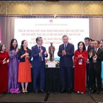 Tổng Bí thư, Chủ tịch nước Tô Lâm gặp gỡ cán bộ, nhân viên Đại sứ quán và cộng đồng người Việt Nam tại Canada