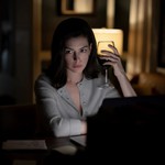 Anne Hathaway bước vào thế giới "giật gân tâm lý" của Verity