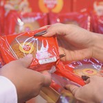 Bánh Trung thu rộn ràng xuống phố tại TP. Hồ Chí Minh