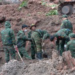 TP. Hồ Chí Minh: Đội K74 vẫn miệt mài tìm kiếm hài cốt liệt sĩ tại công viên Lê Thị Riêng