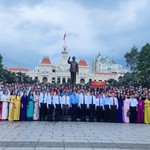 Lãnh đạo TP.HCM và Học viện Chính trị quốc gia Hồ Chí Minh dâng hương, dâng hoa Chủ tịch Hồ Chí Minh