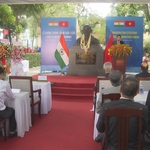 Khánh thành tượng lãnh tụ Ấn Độ Mahatma Gandhi tại Công viên Tao Đàn