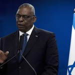 Lầu Năm Góc công bố sứ mệnh quốc tế mới nhằm chống lại các cuộc tấn công vào tàu thương mại ở Biển Đỏ