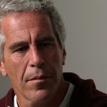 Tỉ phú Jeffrey Epstein tự tử tại nơi bị tạm giam