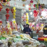 Ngành hàng hải sản khô, bánh mứt Tết vào mùa