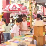 Đường sách Tết TP.HCM thu 8,2 tỉ đồng