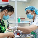 Tăng phụ cấp ưu đãi theo nghề đối với viên chức y tế dự phòng, y tế cơ sở