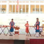 Mang nhạc cụ dân tộc và nghệ thuật cải lương đến trường học