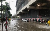 TP. Hồ Chí Minh mưa lớn dồn dập 3 ngày đầu tuần, cảnh báo ngập giờ tan tầm