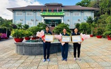 Khen thưởng 3 công nhân vệ sinh môi trường cứu hộ thành công 2 cá thể Đồi mồi tại bãi biển An Hội, TP. Hồ Chí Minh
