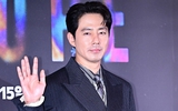 Jo In-sung lịch lãm trong ngày ra mắt "Hope"