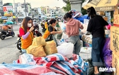 Người dân TP. Hồ Chí Minh gửi quà hướng về vùng lũ miền Bắc