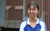 Phương Quyên: Mồ côi cha, mẹ bỏ đi, cô bé nương tựa bà nội già yếu