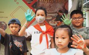 Hành trình triệu bàn tay viết tiếp câu chuyện yêu thương