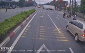 TP. Hồ Chí Minh: Xe tải cán người, tài xế kéo nạn nhân ra khỏi gầm rồi bỏ đi