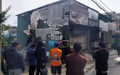 Dập tắt đám cháy tại một quán ăn ở trung tâm Đà Lạt