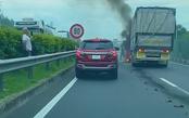Cháy xe tải, cao tốc TP. Hồ Chí Minh - Long Thành - Dầu Giây ùn tắc 5 Km
