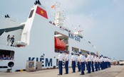 Lãnh đạo TP. Hồ Chí Minh thăm, tặng quà chiến sĩ và trẻ em Côn Đảo