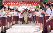 Bồi hồi chuẩn bị buổi khai giảng đầu tiên trong ngôi trường mới của phường Bình Hưng Hoà, TP. Hồ Chí Minh