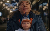 "Mr Bean" Rowan Atkinson vật lộn trông trẻ trong phim hài Giáng sinh "Man vs Baby"