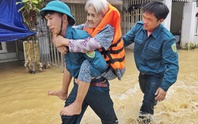 Chạy lụt lần 4: Người Nha Trang vẫn chưa kịp hồi sức sau trận lũ lịch sử