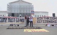 Thẩm phán Mỹ chặn sắc lệnh giới hạn quyền cấp quốc tịch theo nơi sinh của ông Trump