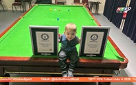 Kỷ lục thế giới của cậu bé 2 tuổi ở môn billard snooker