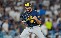 Milwaukee Brewers loại Dodgers, trở lại World Series sau 44 năm