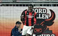 Cisse lập hat-trick lịch sử, AC Milan thắng đậm Salzburg