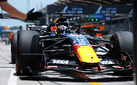 Verstappen dẫn đầu ngày F1 trở lại Sepang