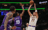 Luka Doncic ghi 52 điểm, giúp Lakers ngược dòng đánh bại Jazz