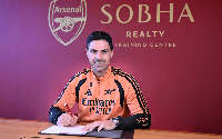 Mikel Arteta gia hạn hợp đồng với Arsenal