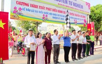 Phường Bình Trưng diễu hành xe hoa tuyên truyền về bầu cử