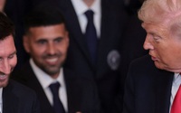Messi gây sốt trong chuyến thăm Nhà Trắng, được Tổng thống Mỹ Donald Trump khen giỏi hơn… Pele