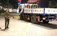 Xe bất ngờ tuột dốc khi đang sửa, tài xế tử vong dưới gầm