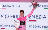 Jonas Vingegaard giành Áo Hồng Giro d’Italia