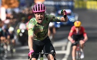 Chặng 17 Giro d’Italia: Valgren thắng kịch tính