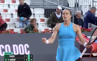 Maria Sakkari ngược dòng vào vòng hai Italian Open